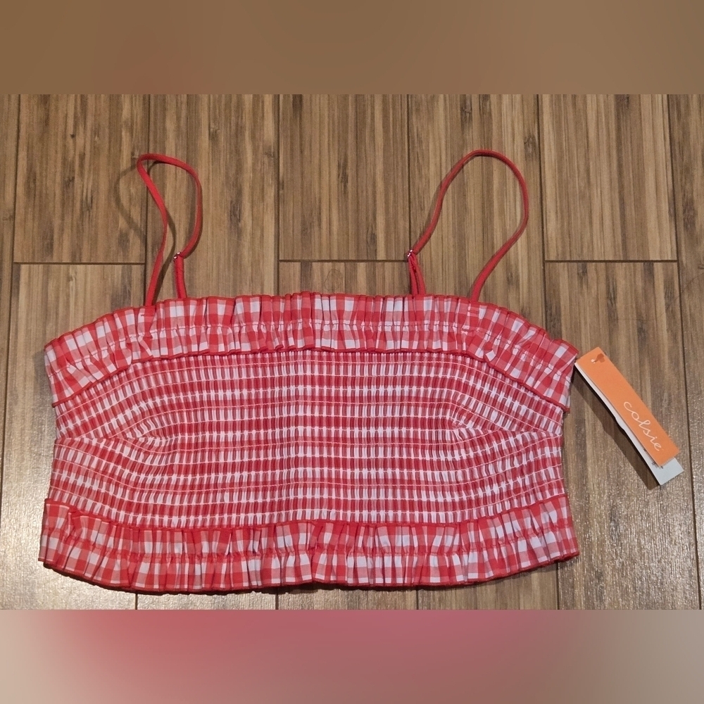 NWT Colsie Red and White Checkered Crop Top